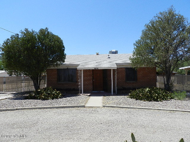 1040 East Roger Road Tucson, AZ 85719 - Photo 1 of 23 Gallery Image 1
