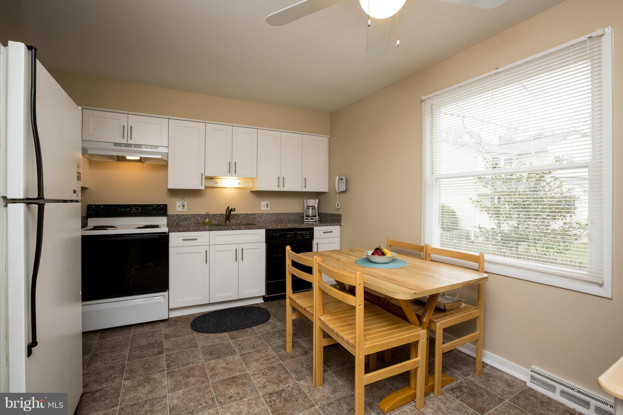 5213 Lightning View Road Columbia, MD 21045 - Photo 9 of 21 Kitchen