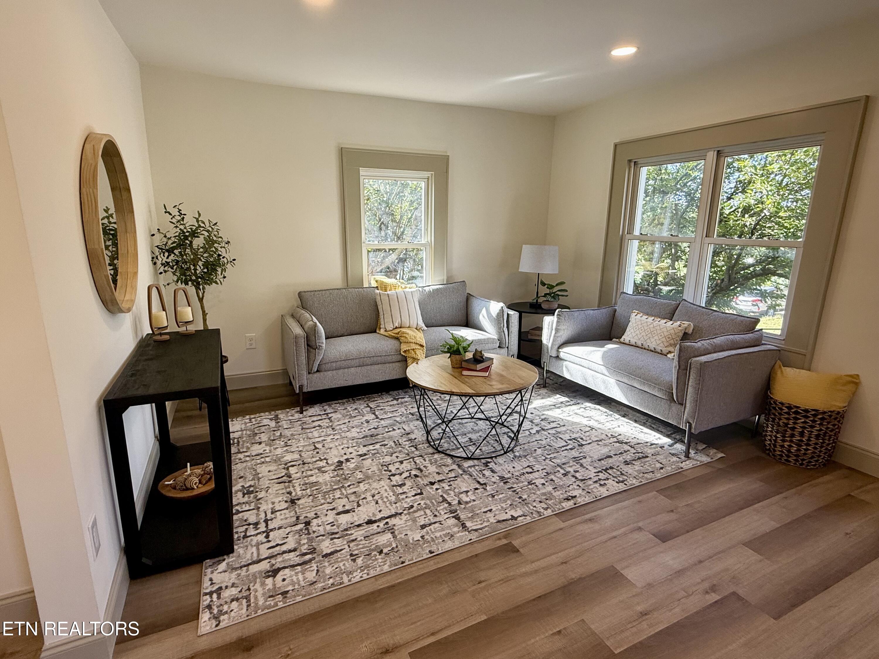 910 Reed Street Knoxville, TN 37921 - Photo 4 of 21 IMG_9779