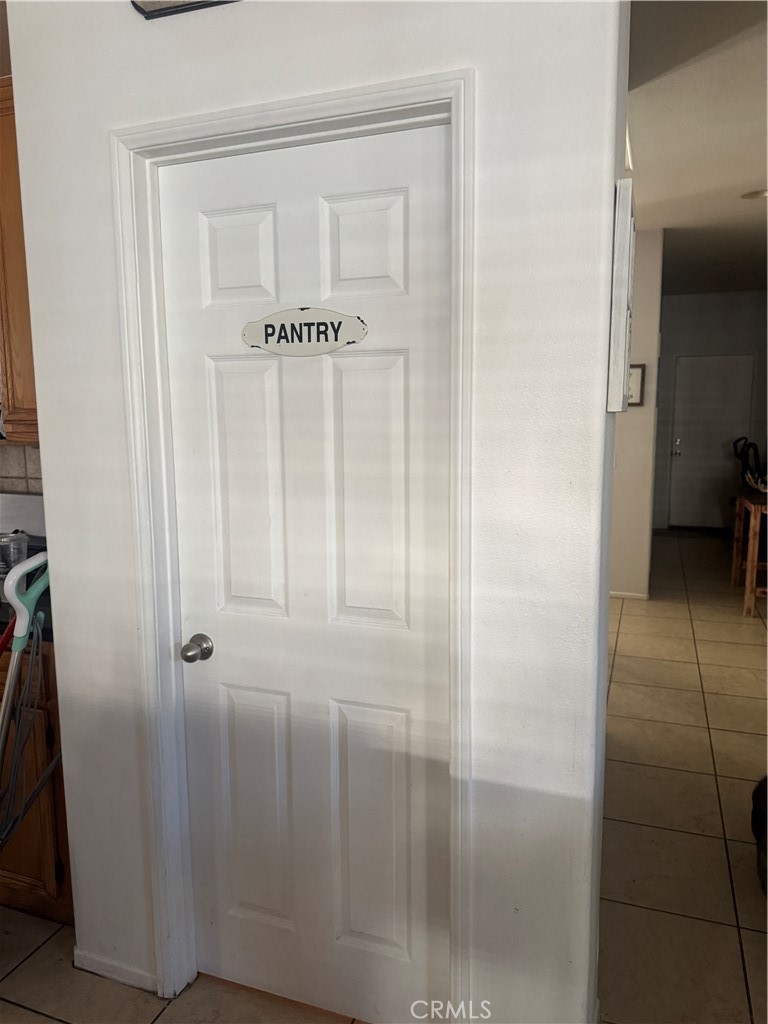 4300 Cloudywing Road Hemet, CA 92545 - Photo 9 of 29 Large Pantry