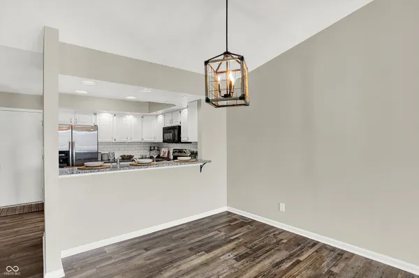$325,000 | 8148 Shoreridge Terrace, Unit 23, Indianapolis, IN 46236
