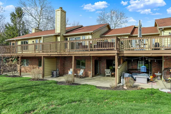 $325,000 | 8148 Shoreridge Terrace, Unit 23, Indianapolis, IN 46236
