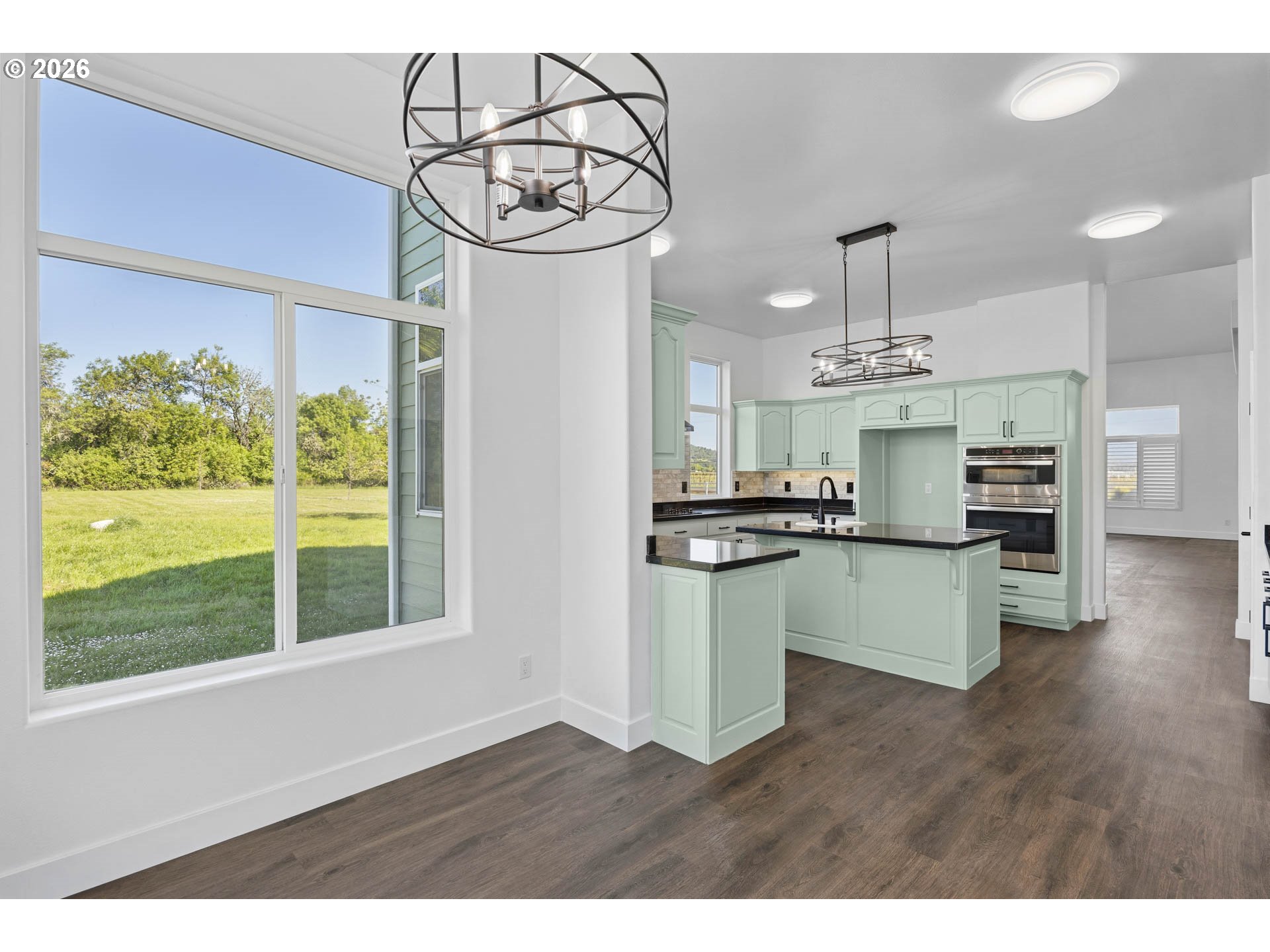 475 Curry Road Roseburg, OR 97471 - Photo 11 of 48 Kitchen/Dining Room