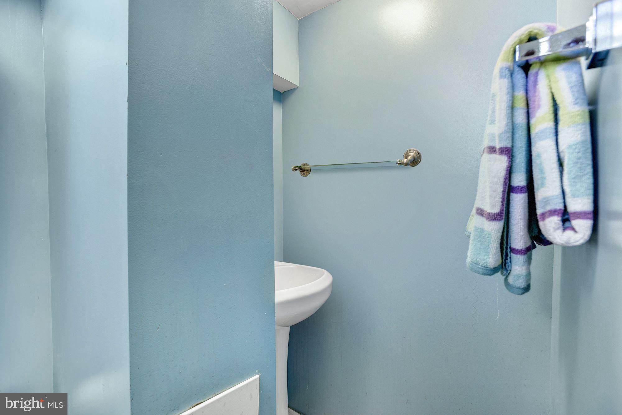 1320 Kitmore Road Baltimore, MD 21239 - Photo 20 of 26 Powder Room