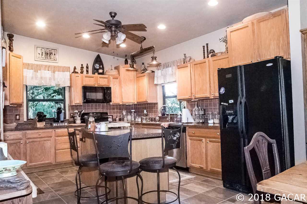 132 Sunny Side Beach Road Hawthorne, FL 32640 - Photo 5 of 21 Gallery Image 5