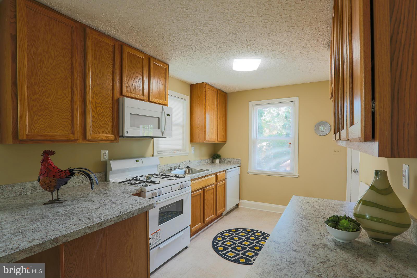 3603 Kenmar Road Baltimore, MD 21244 - Photo 14 of 30 Kitchen