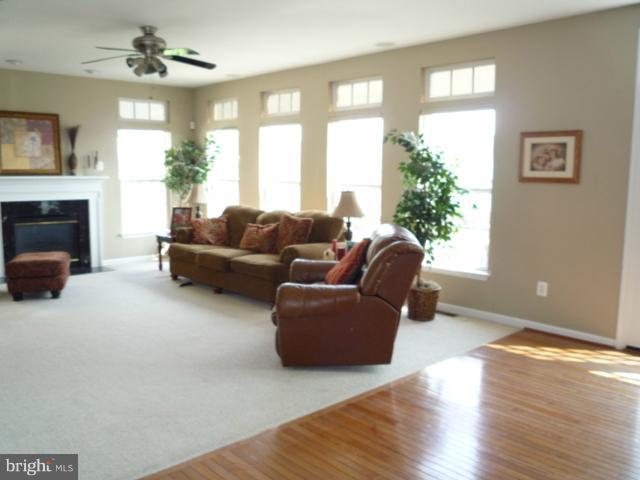 14402 Autumn Crest Road Boyds, MD 20841 - Photo 11 of 25 Family Room
