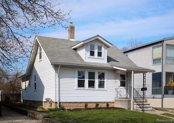 $2,200 | 991 Humphrey Avenue, Birmingham, MI 48009