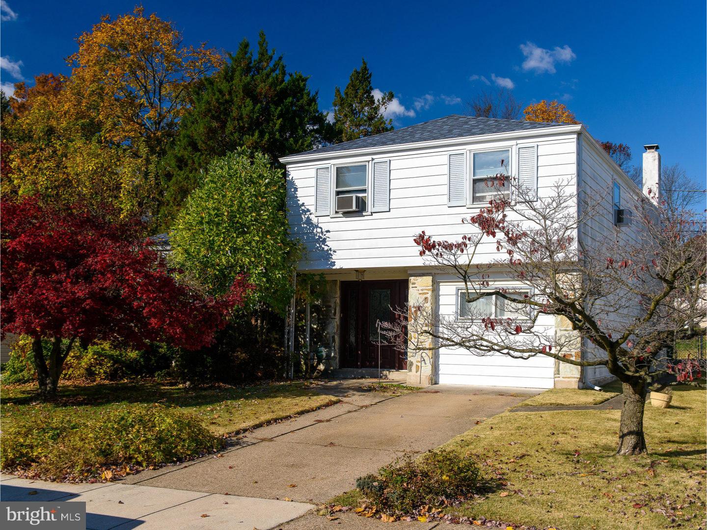9740 Susan Road Philadelphia, PA 19115 - Photo 1 of 25 Exterior Front