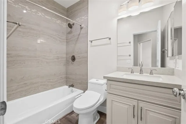 $965,000 | 309 Falcon Creek, Irvine, CA 92618