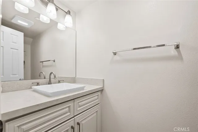 $965,000 | 309 Falcon Creek, Irvine, CA 92618