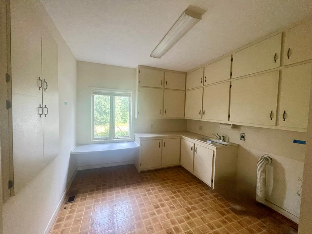 574 Old Chipley Road Pine Mountain, GA 31822 - Photo 15 of 61 Laundry