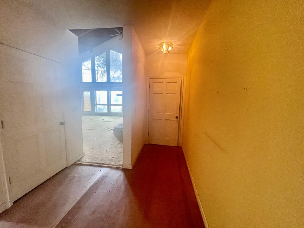 574 Old Chipley Road Pine Mountain, GA 31822 - Photo 46 of 61 a view of hallway with windows