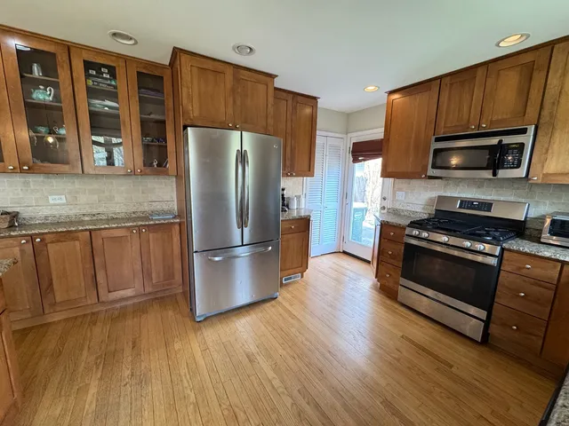 $449,000 | 630 South Dryden Place, Arlington Heights, IL 60005