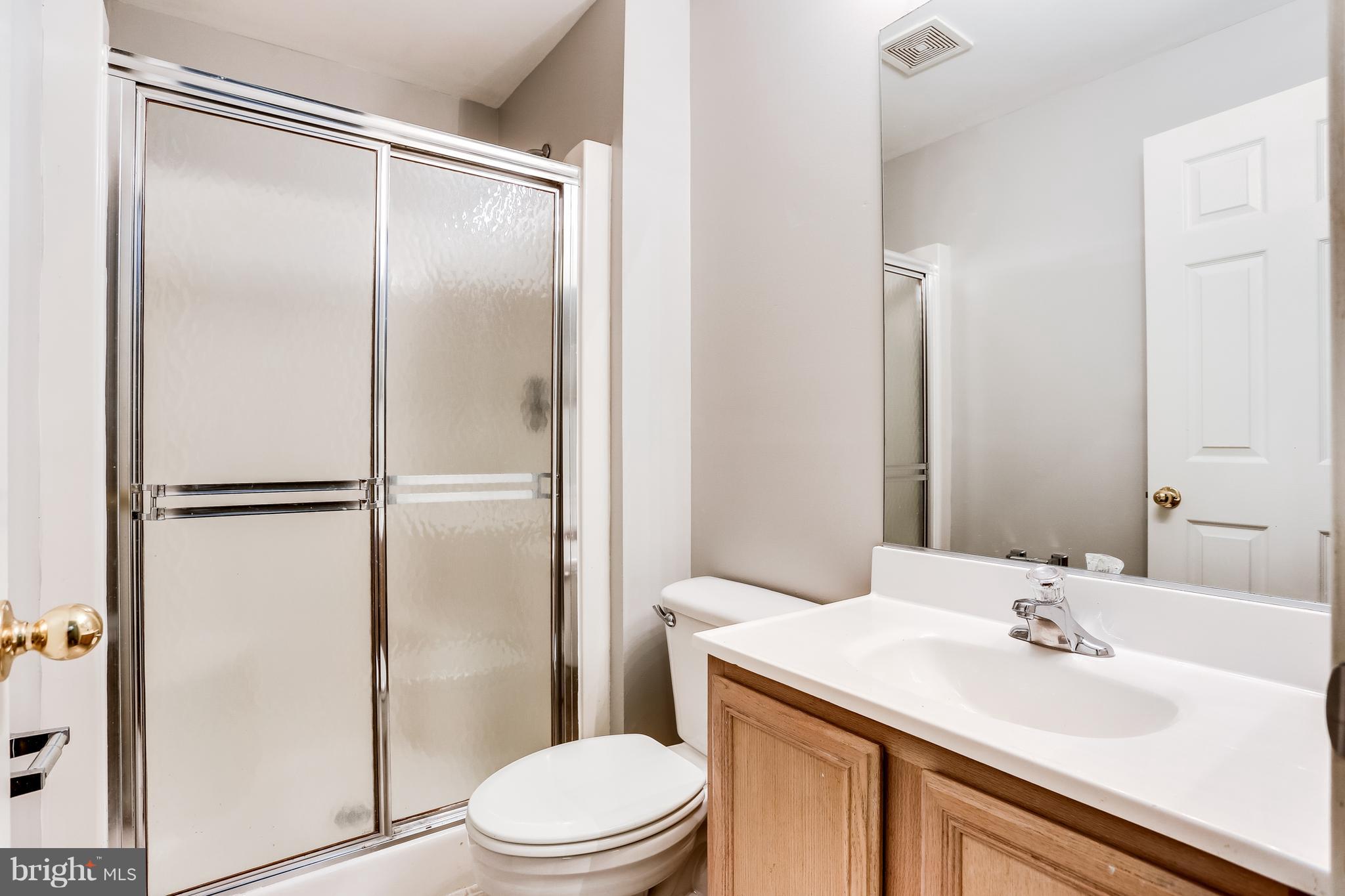 6514 Ridgeborne Drive Baltimore, MD 21237 - Photo 27 of 31 Lower Level Full Bath