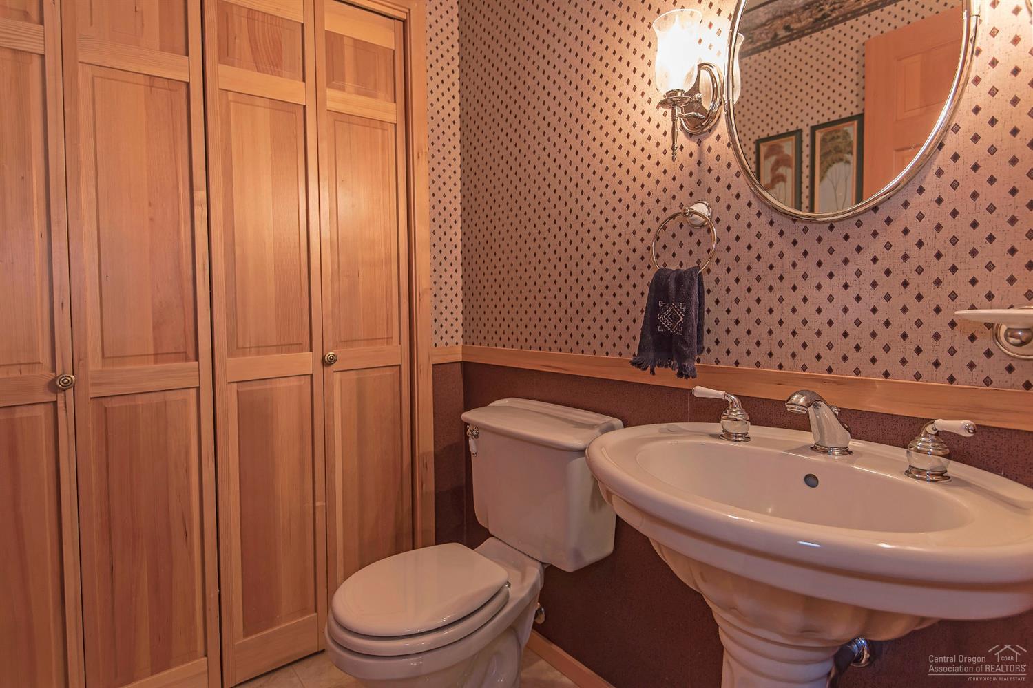 70814 Stickleaf, Unit SH52 Black Butte Ranch, OR 97759 - Photo 12 of 28 Additional Photo