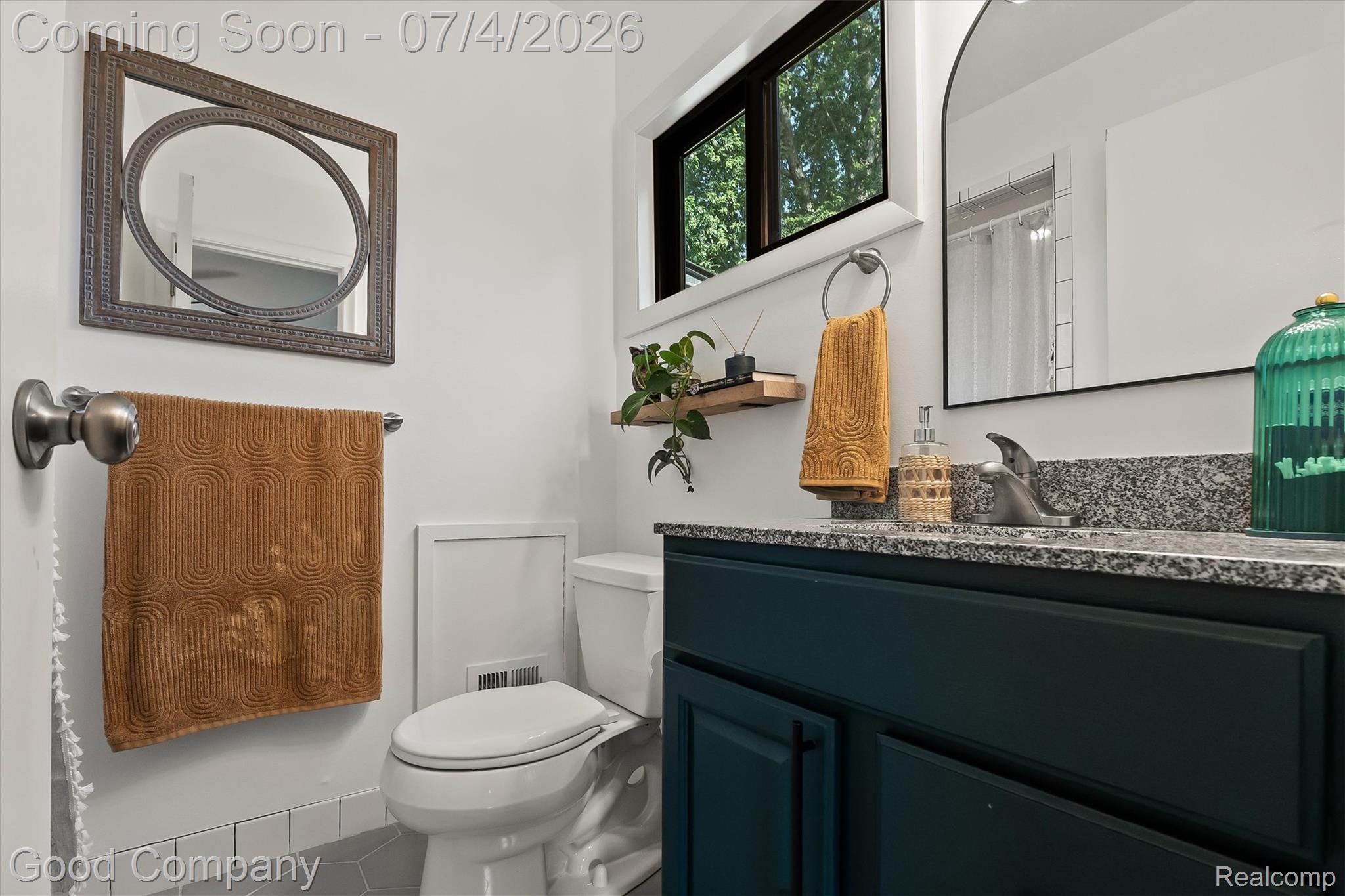 141 Nesbit Lane Rochester, MI 48309 - Photo 32 of 47 37-Nesbit -33.jpg