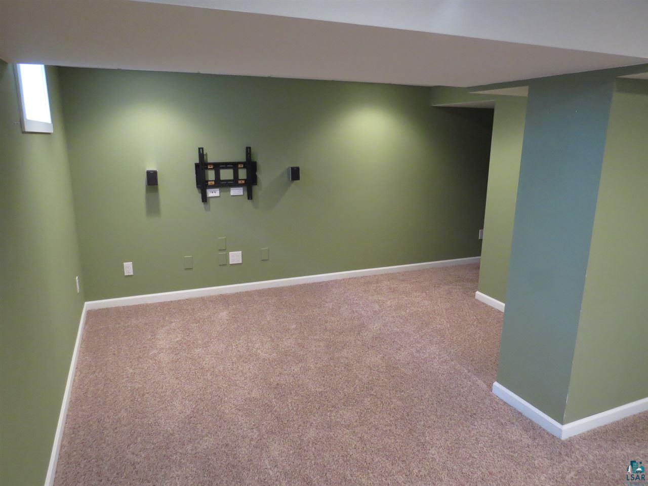 5215 Oneida Street Duluth, MN 55804 - Photo 12 of 18 Gallery Image 12