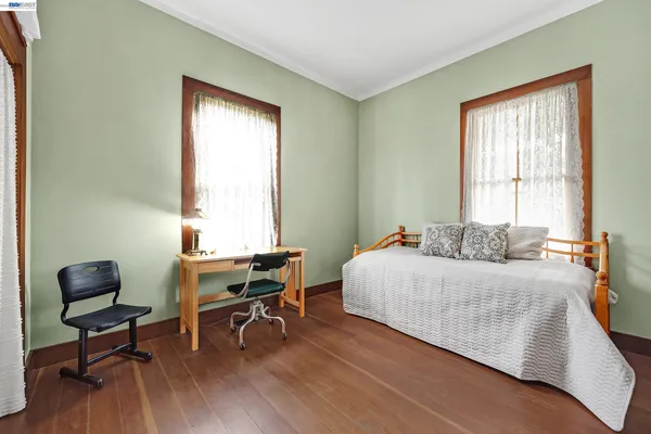 $1,749,000 | 2211 College Avenue, Livermore, CA 94550