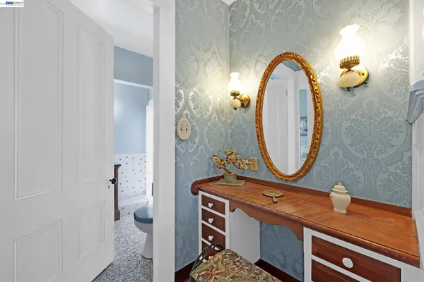 $1,749,000 | 2211 College Avenue, Livermore, CA 94550