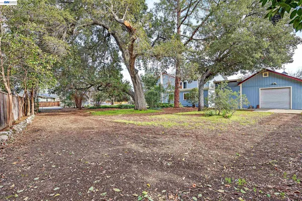 $1,749,000 | 2211 College Avenue, Livermore, CA 94550