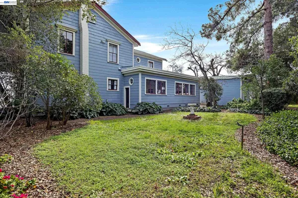 $1,749,000 | 2211 College Avenue, Livermore, CA 94550