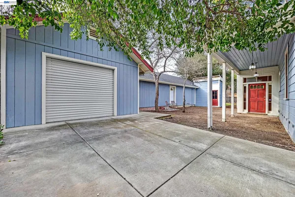 $1,749,000 | 2211 College Avenue, Livermore, CA 94550