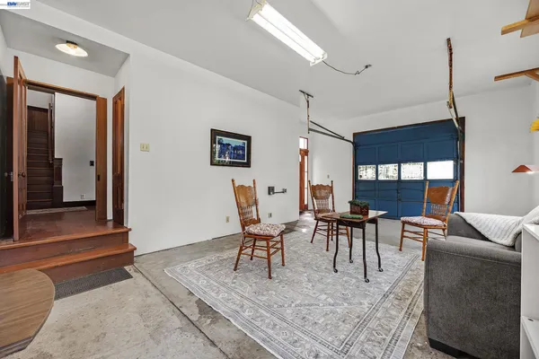 $1,749,000 | 2211 College Avenue, Livermore, CA 94550