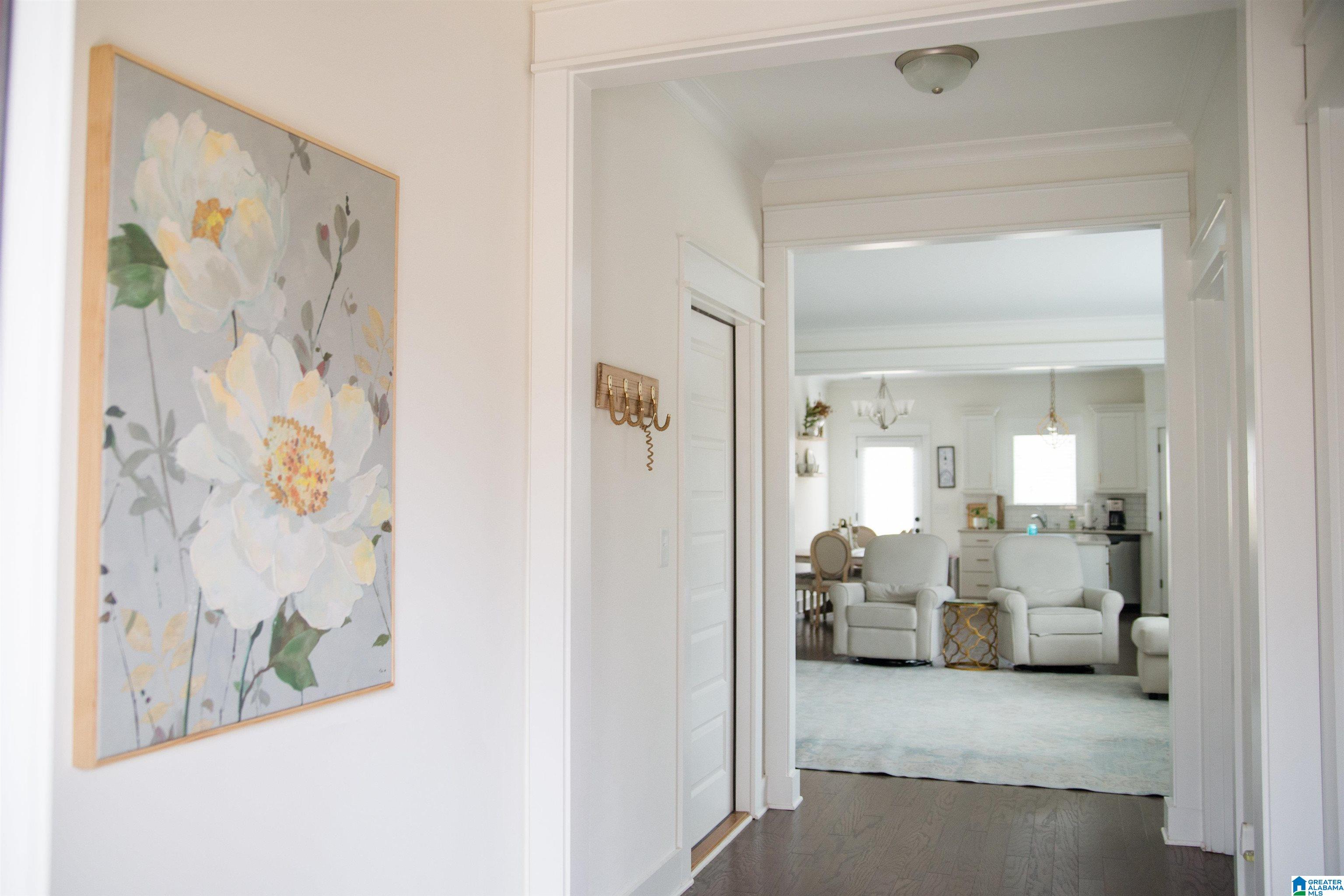 2724 Village Lane Birmingham, AL 35211 - Photo 6 of 26