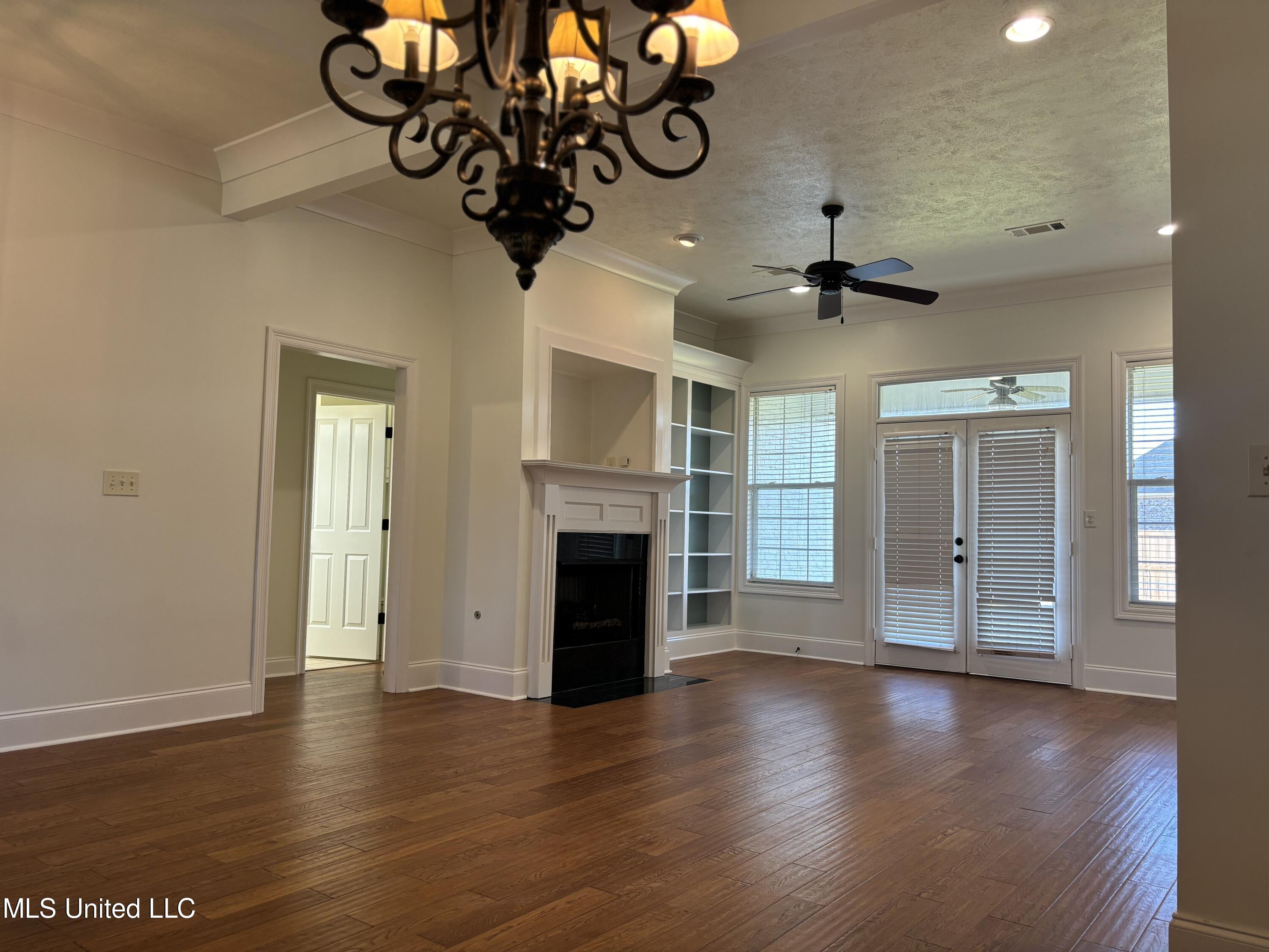 121 Porter Ridge Canton, MS 39046 - Photo 15 of 33 IMG_9005
