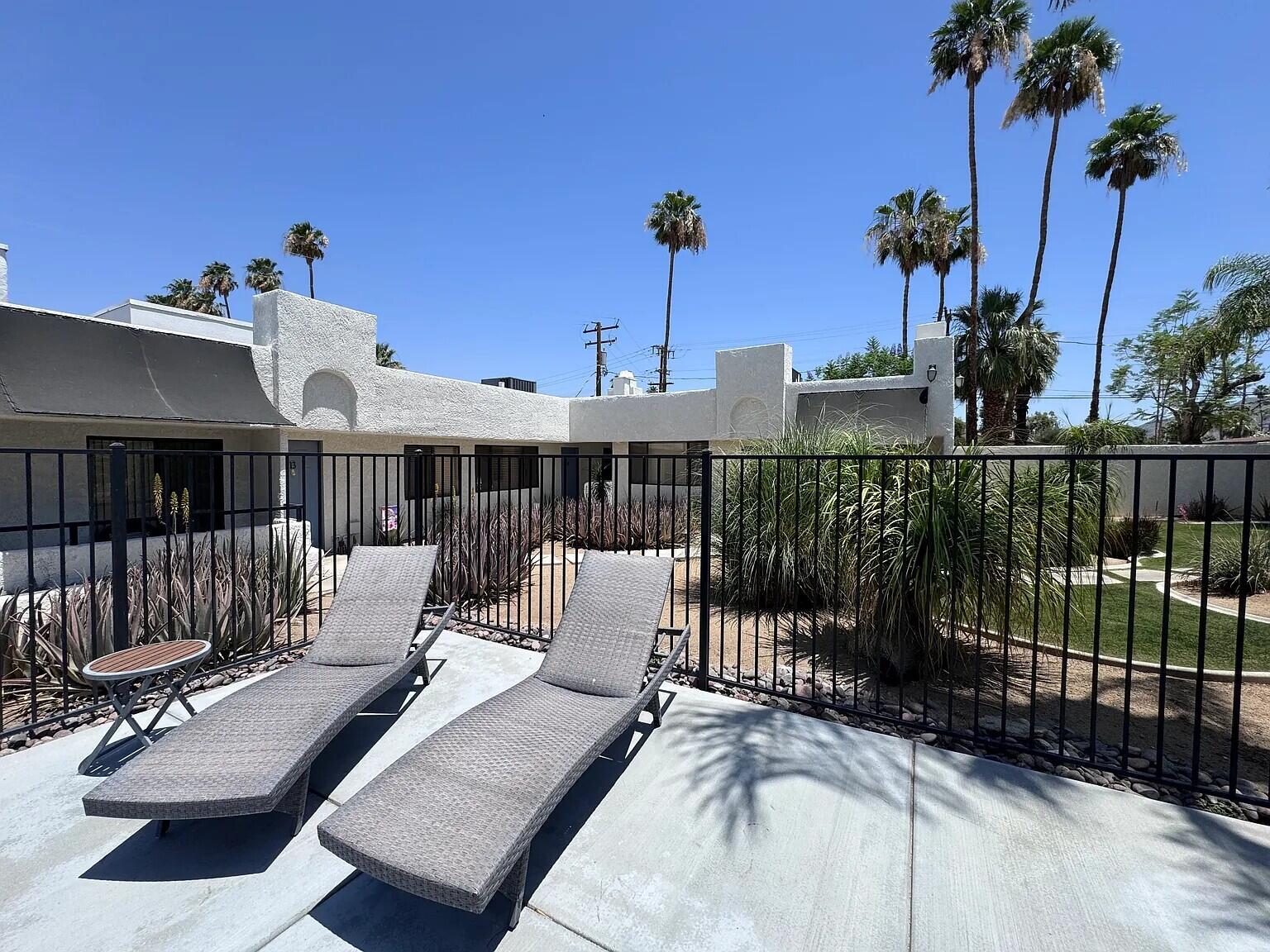 45451 Deep Canyon Road, Unit 2 Palm Desert, CA 92260 - Photo 19 of 24 18