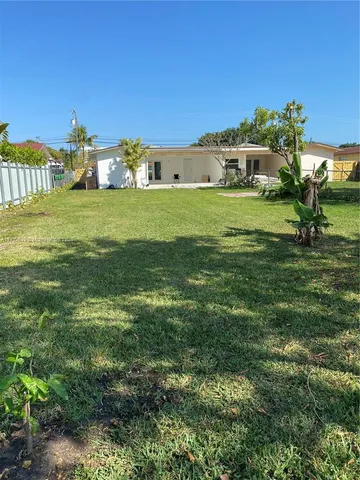 $4,000 | 2250 Southwest 69th Avenue, Miami, FL 33155