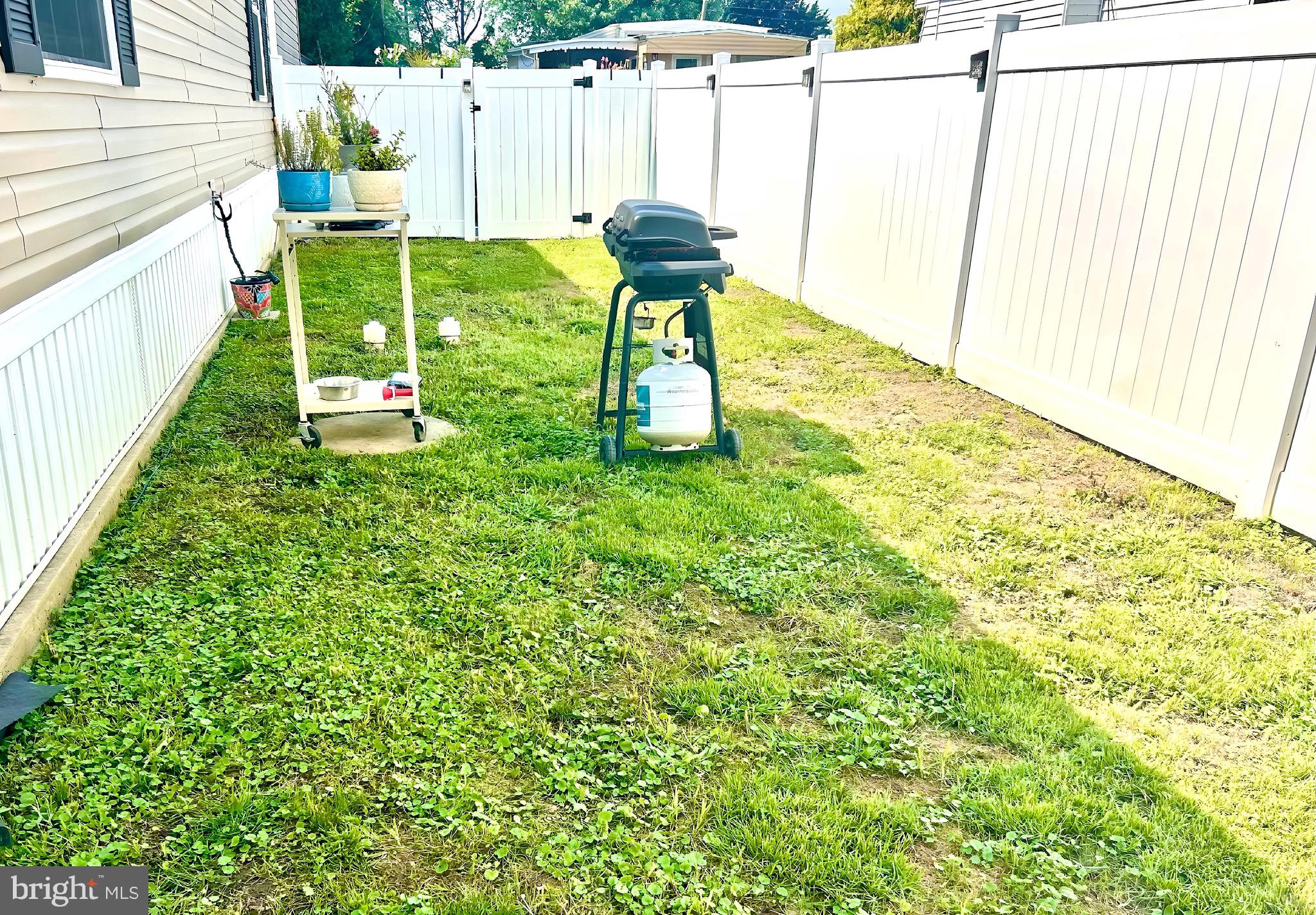 46 Jones Mill Road, Unit 218 Wrightstown, NJ 08562 - Photo 13 of 15 Side Yard