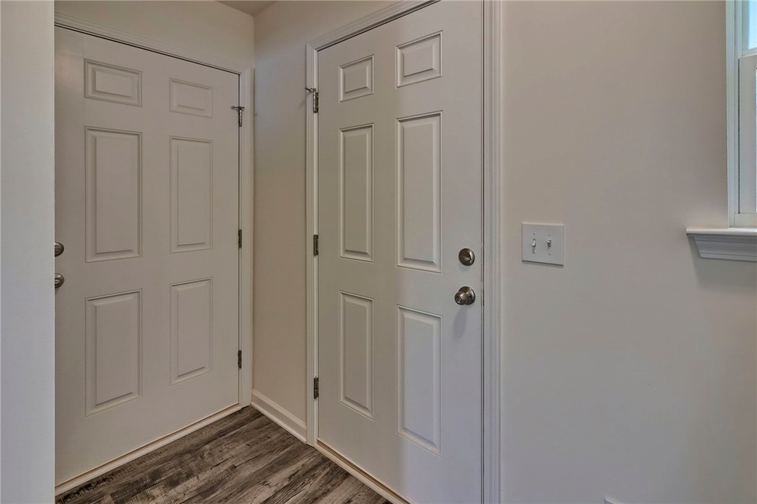 1012 Fairfield Drive Seneca, SC 29678 - Photo 2 of 24