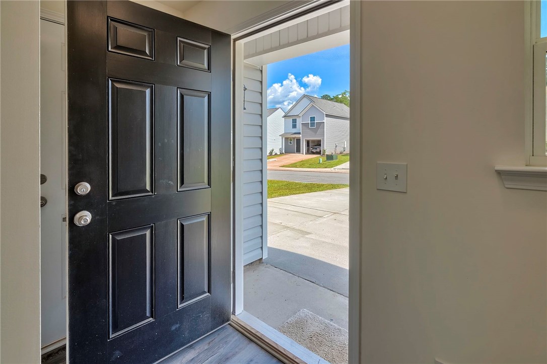 1012 Fairfield Drive Seneca, SC 29678 - Photo 3 of 24