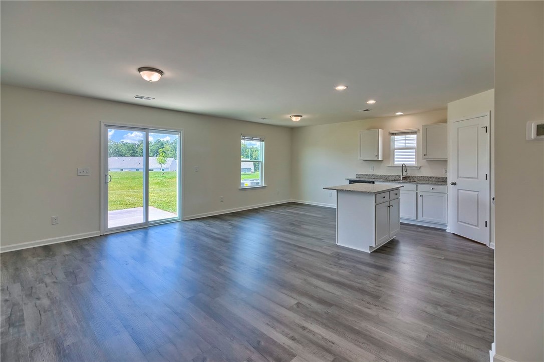 1012 Fairfield Drive Seneca, SC 29678 - Photo 5 of 24