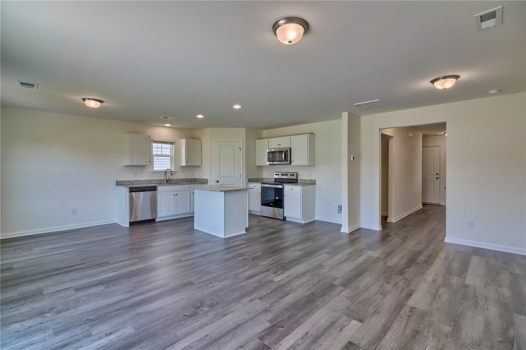 1012 Fairfield Drive Seneca, SC 29678 - Photo 7 of 24