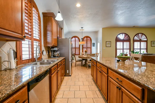 $289,999 | 20743 Oakhurst Park Drive, Porter, TX 77365