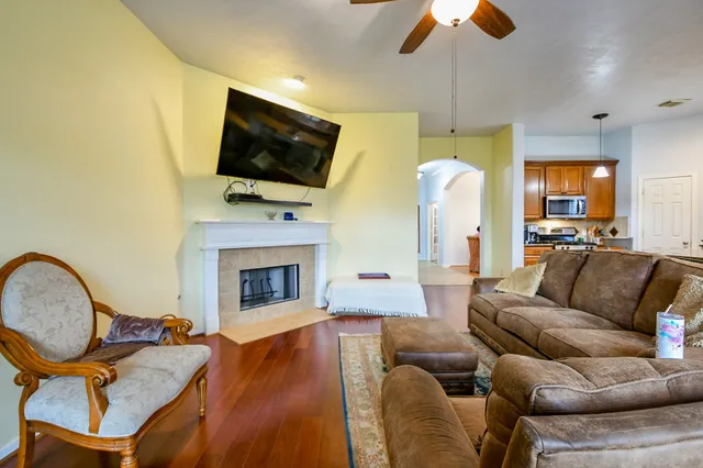 $289,999 | 20743 Oakhurst Park Drive, Porter, TX 77365