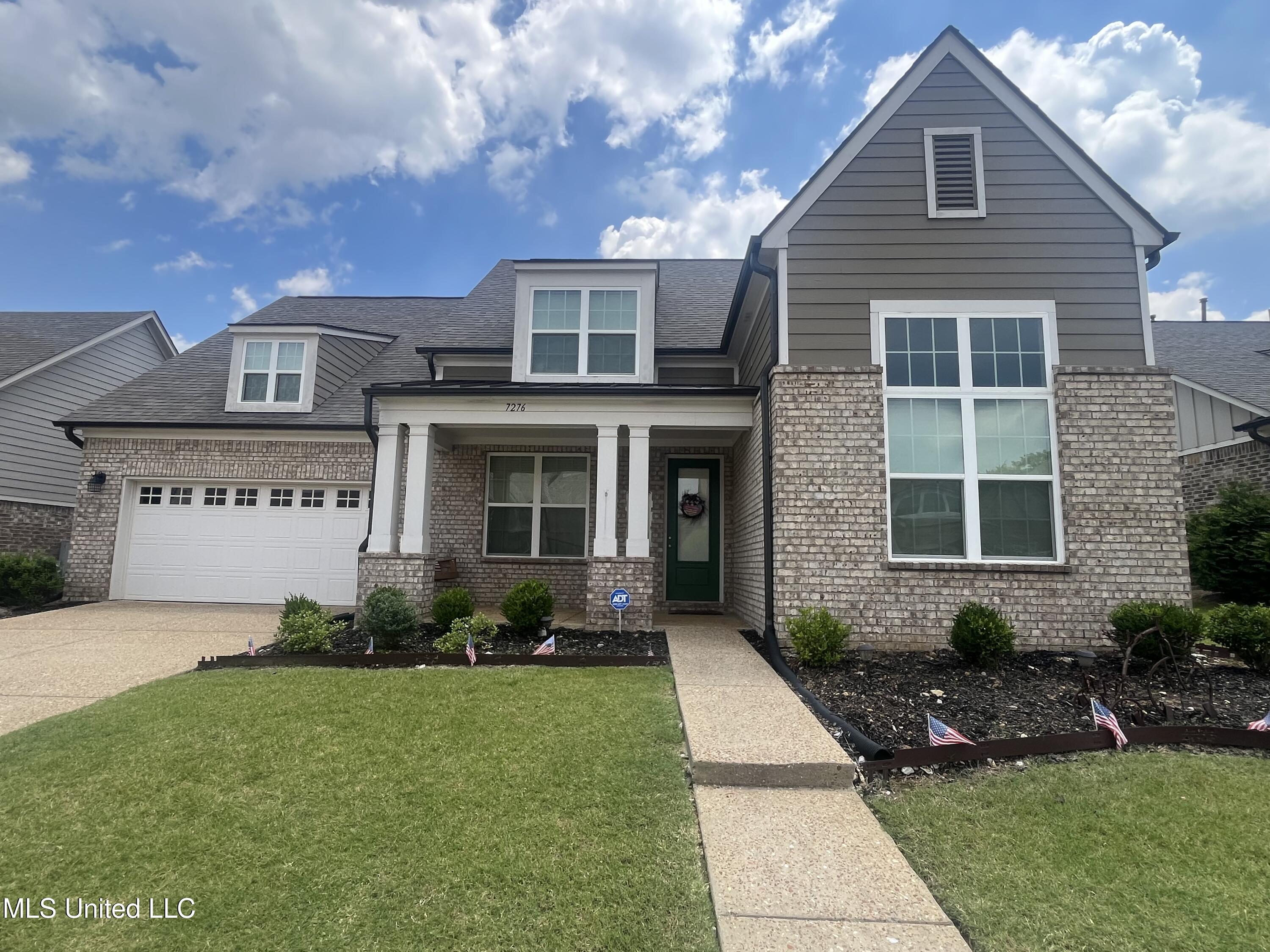 7276 Edgewater Drive Olive Branch, MS 38654 - Photo 2 of 41 IMG_7911