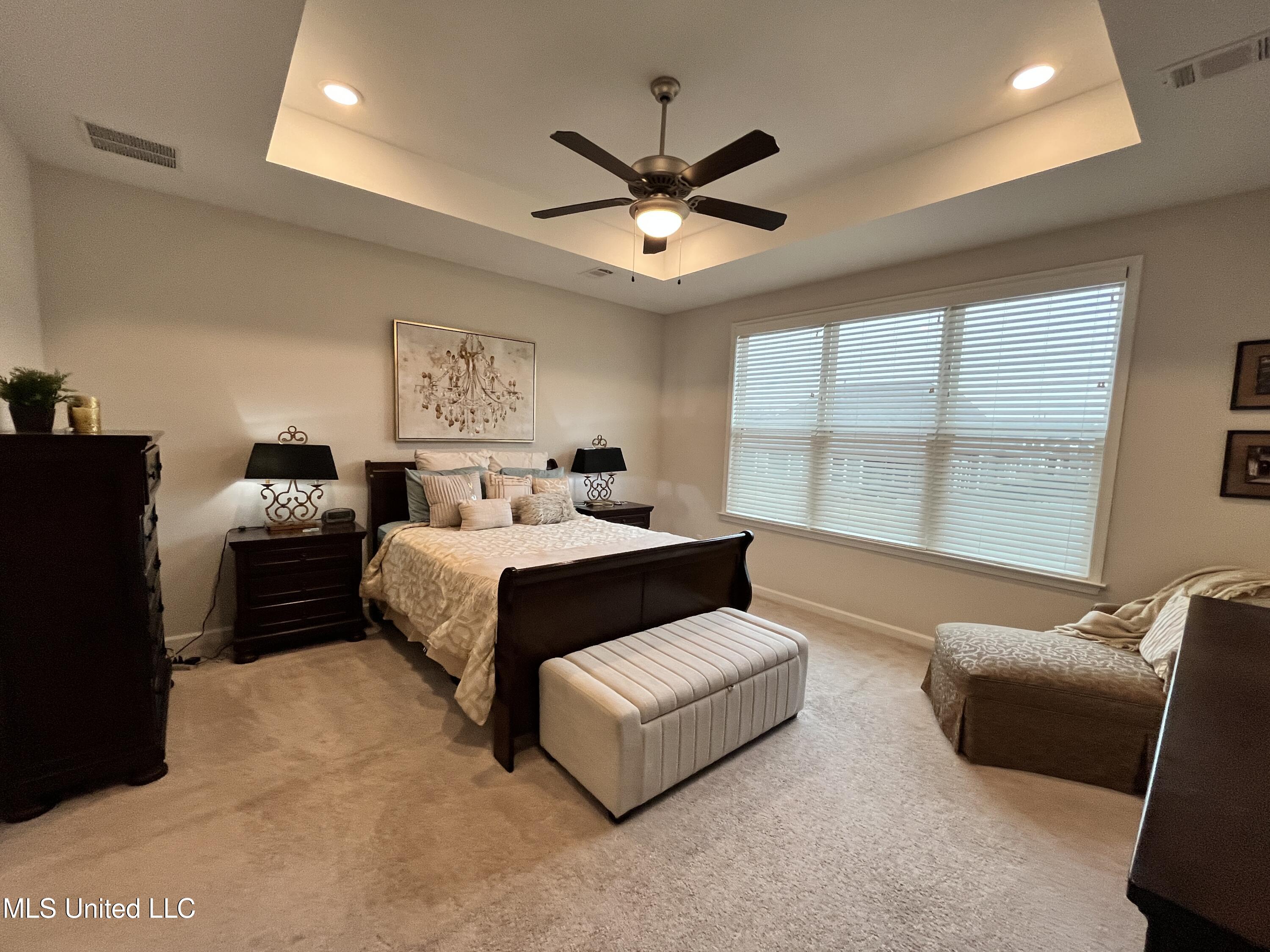 7276 Edgewater Drive Olive Branch, MS 38654 - Photo 23 of 41 20260121_194928981_iOS