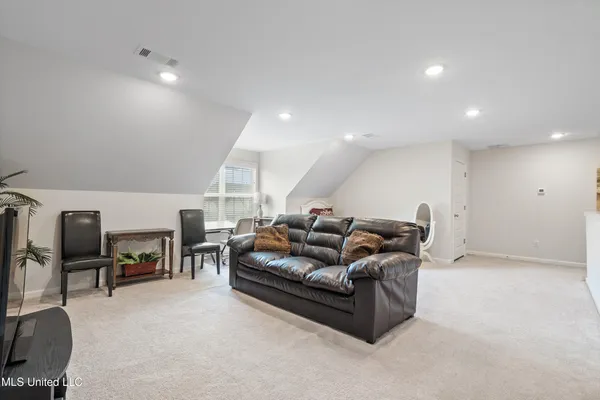 $399,900 | 7276 Edgewater Drive, Olive Branch, MS 38654