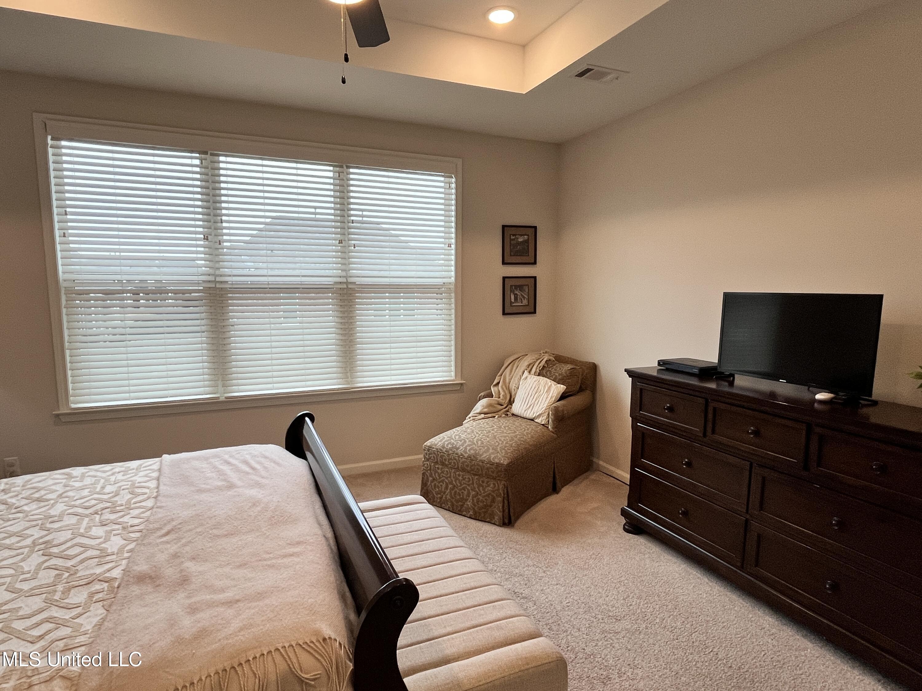 7276 Edgewater Drive Olive Branch, MS 38654 - Photo 28 of 41 20260121_195322608_iOS