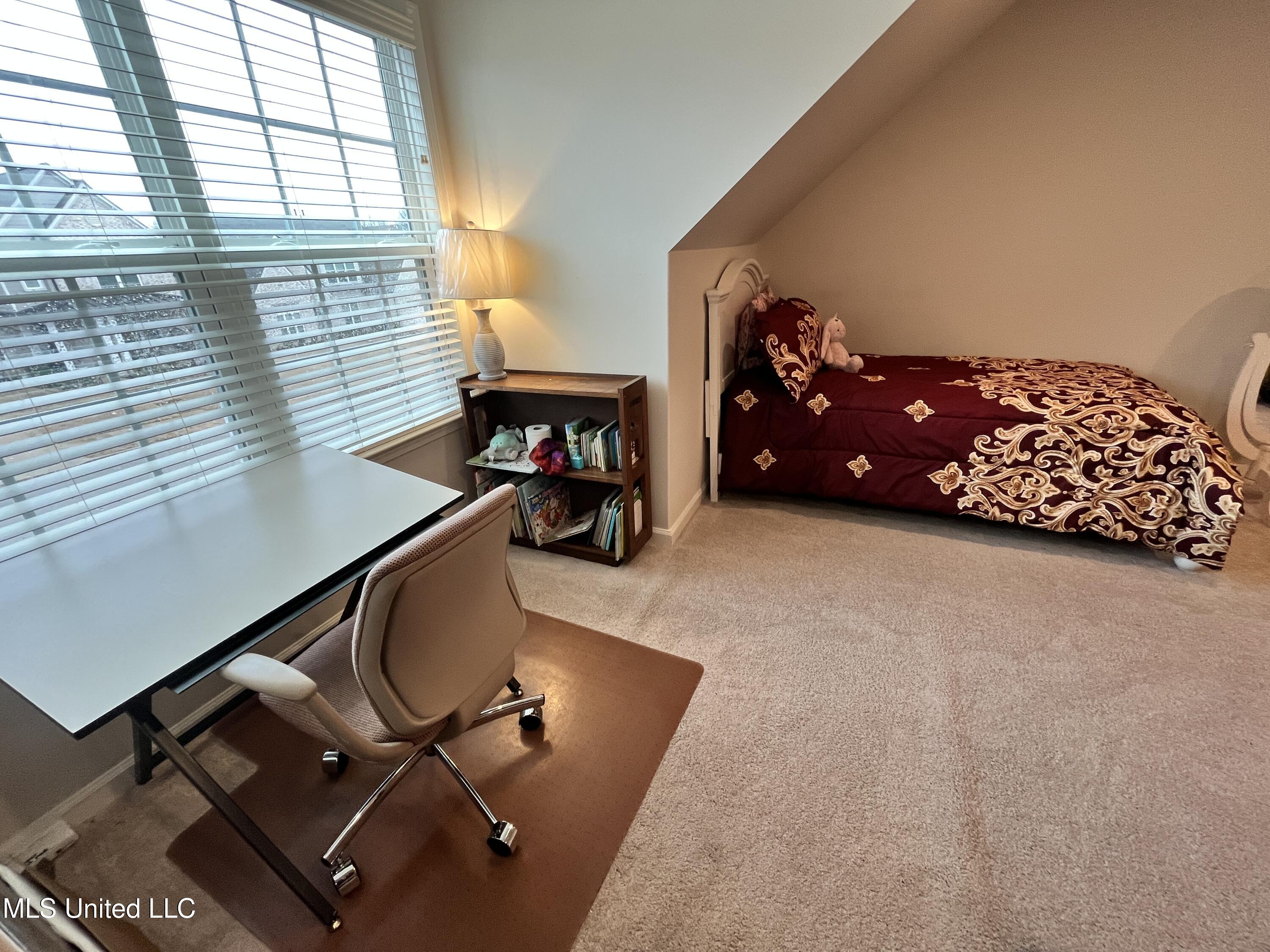 7276 Edgewater Drive Olive Branch, MS 38654 - Photo 31 of 41 20260121_200004153_iOS