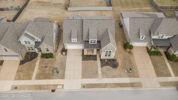 $399,900 | 7276 Edgewater Drive, Olive Branch, MS 38654