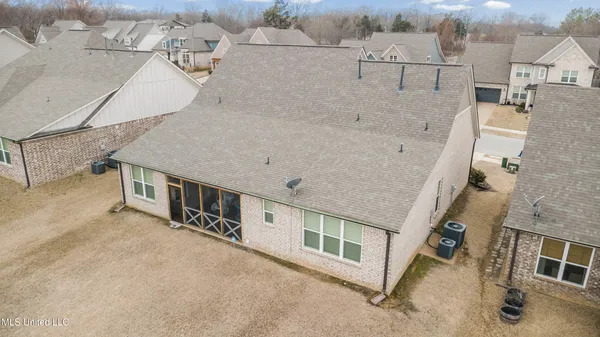 $399,900 | 7276 Edgewater Drive, Olive Branch, MS 38654