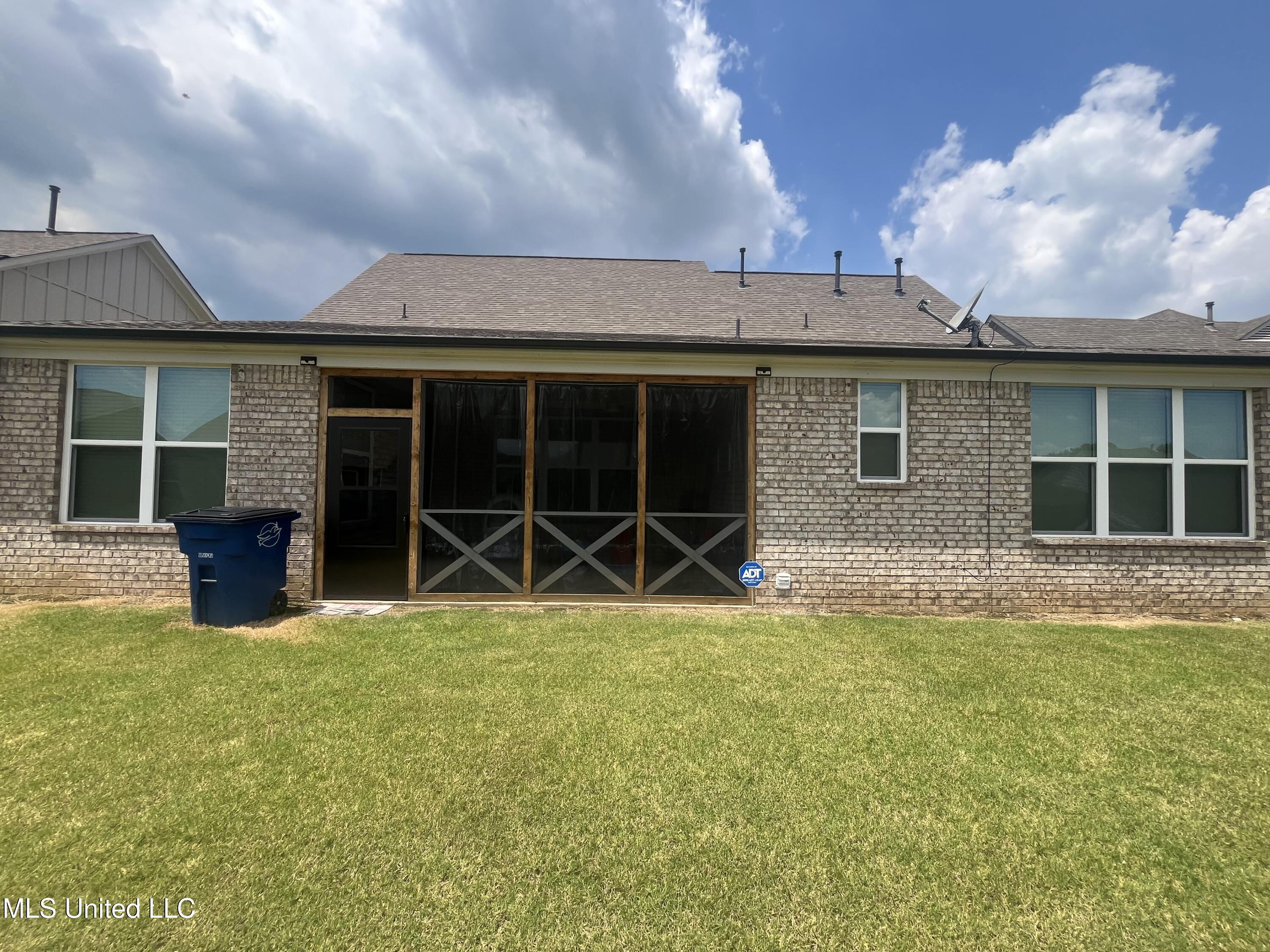 7276 Edgewater Drive Olive Branch, MS 38654 - Photo 38 of 41 IMG_7925