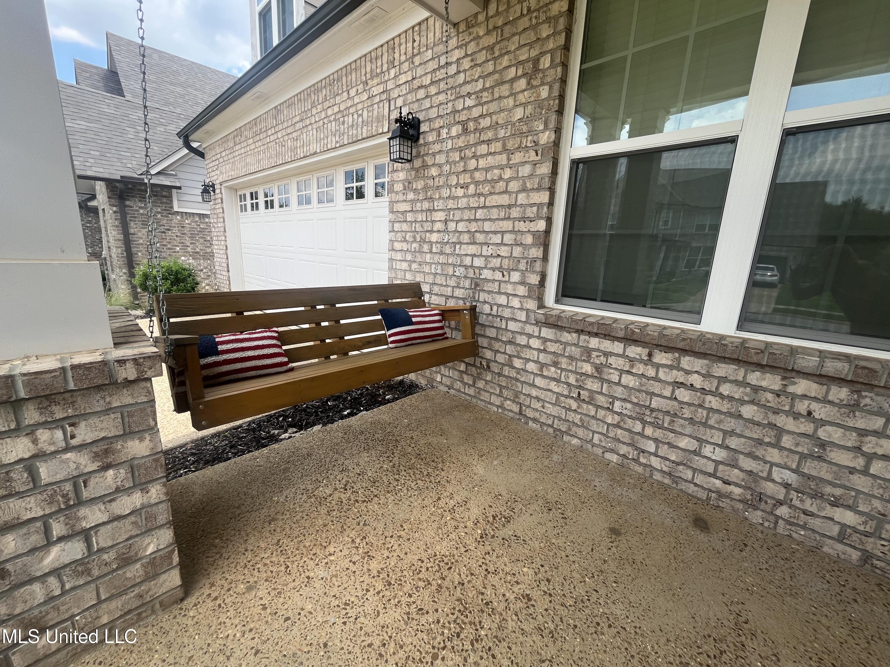 7276 Edgewater Drive Olive Branch, MS 38654 - Photo 4 of 41 IMG_7917