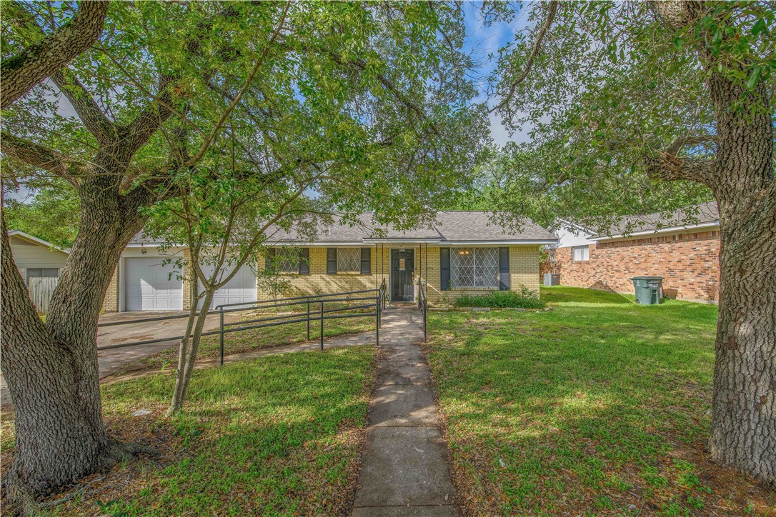 505 Olive Street Bryan, TX 77801 - Photo 2 of 15