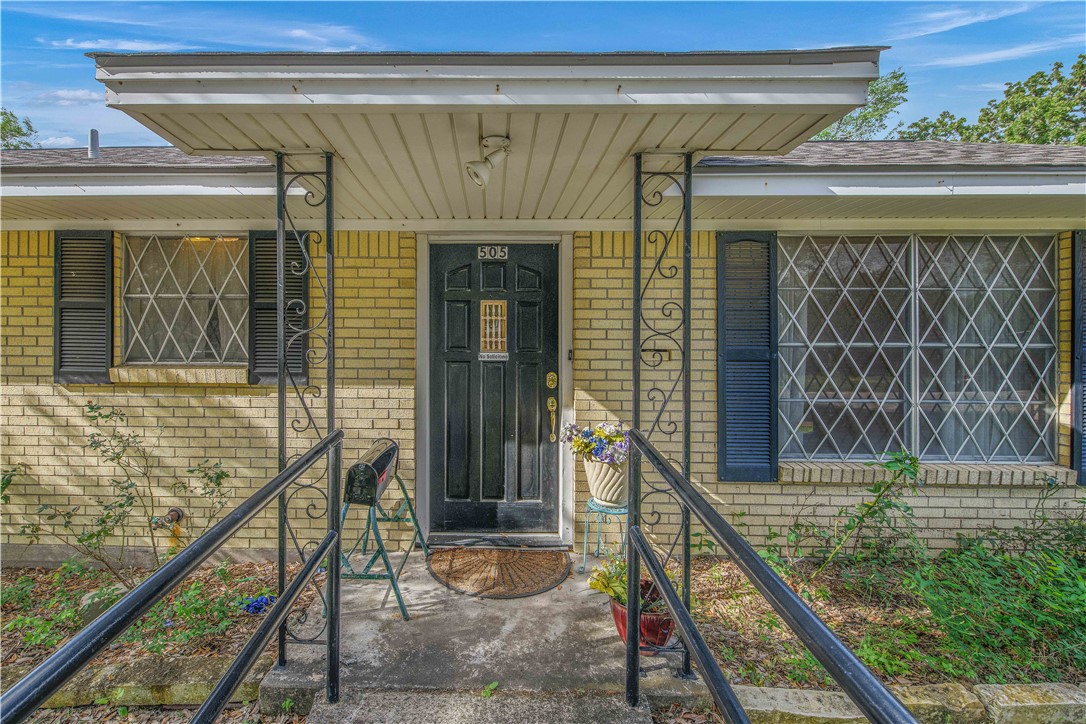 505 Olive Street Bryan, TX 77801 - Photo 3 of 15